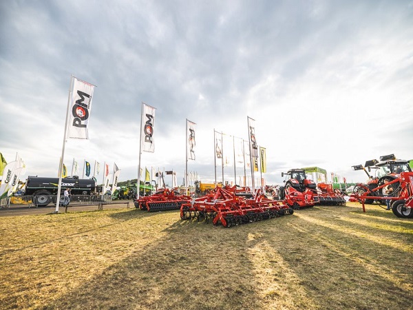 Tractores y maquinaria agrícola