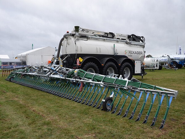 Tractores y maquinaria agrícola
